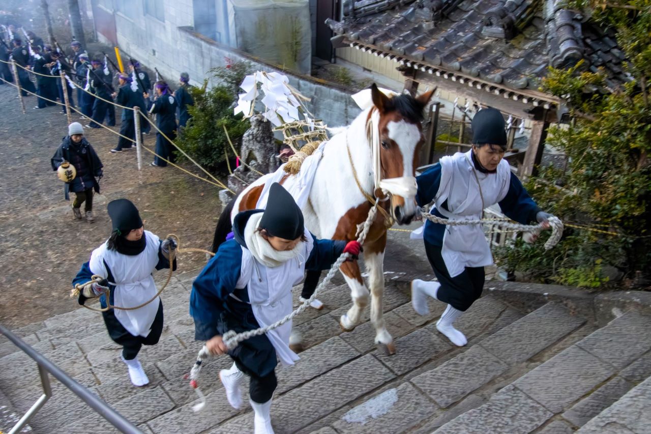 九六式十五糧榴彈砲靖國神社奉納記念 野戦重砲第聯隊 東久邇盛厚ひがしくにもりあつ 九六式十五糧榴彈砲靖國神社奉納記念 野戦重砲第聯隊 東久邇盛厚ひがし