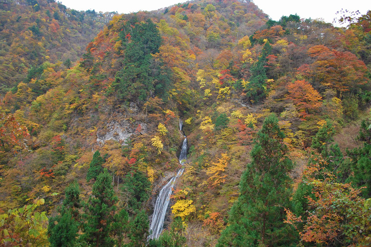 丸神の滝